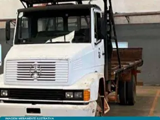 Caminhão Mercedes Benz, L 1214 - 1993 — leilão em Jundiaí/SP