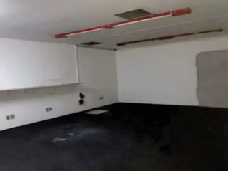 Prédio Comercial 4.802 m² - Centro - Umuarama - PR — leilão em Umuarama/PR (foto 10)