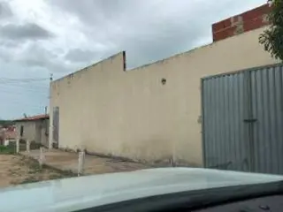 Casa 74 m² - Canindezinho - Canindé - CE — leilão em Canindé/CE