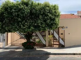 Casa 239 m² - Jardim Itália - Cuiabá - MT — leilão em Cuiabá/MT