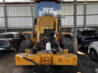 PIRAPETINGA/MG - Pá carregadeira Caterpillar modelo 924G — leilão em Pirapetinga/MG (foto 3)