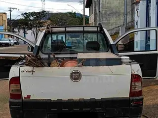 IBITURUNA/MG - Caminhonete Fiat / Strada Fire Flex, 2012/2012, FLEX — leilão em Ibituruna/MG (foto 2)