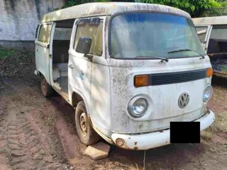 ALAMBARI/SP - Camioneta VW Kombi, 1998/1999, GASOLINA — leilão em Alambari/SP (foto 8)