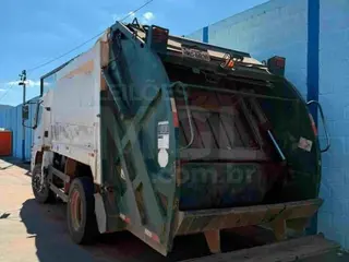 IBITURUNA/MG - Caminhão Mercedes Benz/Atego 1418, 2006/2006, DIESEL — leilão em Ibituruna/MG (foto 3)