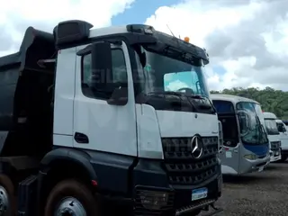 ITAÚNA MG - CAMINHÃO MERCEDES BENZ AROCS 4851 K 8X4 CAÇAMBA - ANO 2021/2021 — leilão em Itaúna/MG (foto 8)