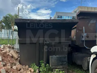 CONTAGEM MG - BÁSCULA GRIMALDI 17M3 — leilão em Contagem/MG