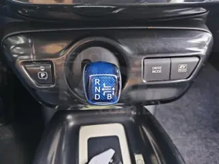 ITAÚNA/MG- TOYOTA PRIUS NGA TOP HÍBRIDO 2016/2016 - PA13227 — leilão em Itaúna/MG (foto 12)