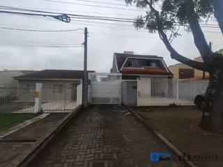 Curitiba – PR. Bairro Alto. Casa. Áreas Totais. Terr. 120,28m² e constr. 75,47m² — leilão em PR