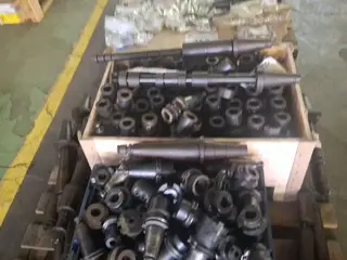 114 PC - MANDRIL PARALELO ASA 46 — leilão