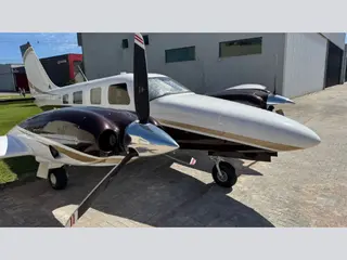 Aeronave Piper Aircraft, modelo PA-34-220T Sêneca V ano de fabricação 2014, nº de série 3449491, matrícula PRFCR, certificado 22919. — leilão em Porto Belo/SC