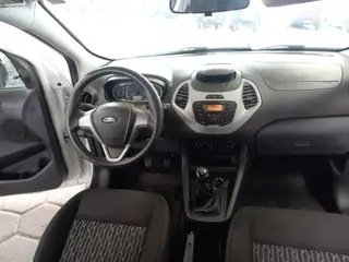 - Sucata Ford Ka SE 1.0 HA 2016 2016 Gas/Alc — leilão em Tijucas/SC (foto 2)