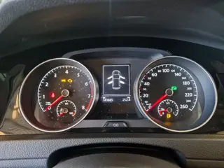 Volkswagen Golf HIGHLINE AC 2014 2015 Gasolina — leilão em Nova Santa Rita/RS (foto 10)