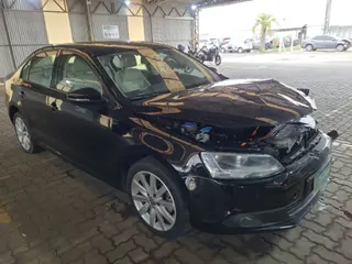 Volkswagen Jetta 2.0 2012 2013 Gas/Alc — leilão em Nova Santa Rita/RS (foto 8)
