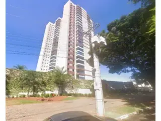 Rua dos Pracinhas, Nº: 251. Apartamento nº 1906 (19º pavimento), Condomínio Cosmopolitan, com direito as vagas de garagem nº 225 e 226. Áreas totais Priv.:… — leilão em Franca/SP