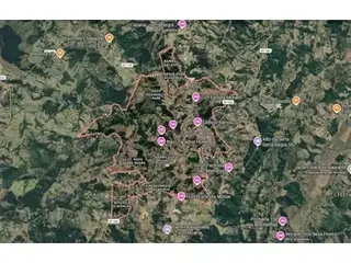 Terreno, lote 16 da Quadra J, situado à Rua Nove, s/n, Estâncias Serra Negra, Três Barras, Área terreno: 1.612,00m² (conf. matrícula), Matrícula 16.734 do… — leilão em Serra Negra/SP