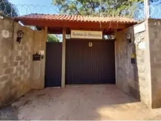 Casa, situada na Rua Nicanor Ribeiro Leite, n° 108, Lote 15, Quarteirão 1, Chácaras Bauruenses II. Área de terreno: 5.000,28m², Área construída estimada:… — leilão em Bauru/SP