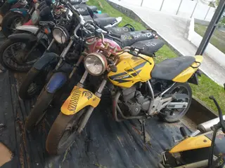 CBX 250 TWISTER — leilão em Campos do Jordão/SP