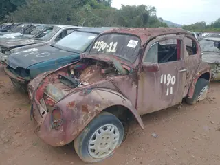 FUSCA 1300 — leilão em Campos do Jordão/SP