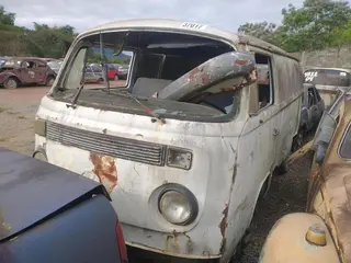 KOMBI — leilão em Campos do Jordão/SP