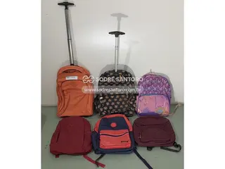 6 mochilas escolares sestini e sem marca — leilão