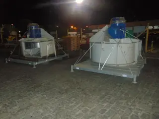 EVAPORADOR PARA CHILLER, VENTILADOR VERT, MANGUEIRA PARA DIESEL E OUTROS — leilão em Macaé/RJ (foto 10)