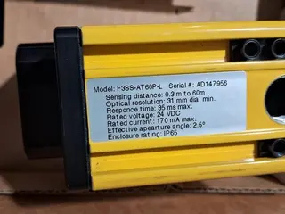 2 PÇS. CORTINA DE LUZ OMRON F3SS-AT60P-L (Ref.: 58) — leilão em Guarulhos (foto 8)