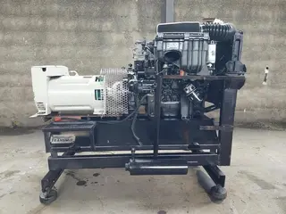 1 CONJUNTO DE BOMBA DE VACUO LEYBOLD E150 + HOOTS RUTA 500/2 ( RUVAC ) COM MOTORES E PAINEL (Ref.: SB34-21662) — leilão em São Paulo (foto 10)