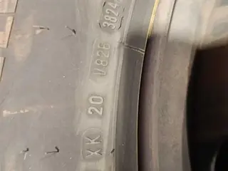 10 UNIDADES DE- PNEUS 275 RODA FERRO USADOS / MARCA: DIVERSOS TIPO II. (Ref.: DR515) — leilão em São Bernardo do Campo (foto 6)