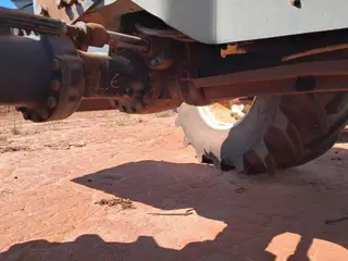 TRATOR DE PNEUS VALTRA BH224 4x4, SÉRIE: W224472887 (Ref: 505639) — leilão em Palestina/SP (foto 6)