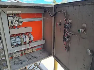 SISTEMA DE SECAGEM E DOSAGEM DE ESCÓRIA COM SECADOR ROTATIVO BRASPROCESS À DIESEL, SILOS DE 50 TON. COM DOSAGEM SCHENCK, PENEIRA VIBRATÓRIA, MOEGA, TRANSPORTADORES E PERIFÉRICOS (Ref.: A / PROCESSAMENTO DE ESCÓRIA) — leilão em Açailândia/MA (foto 17)