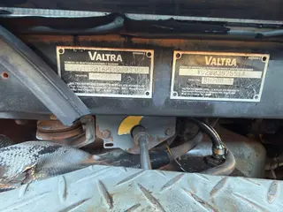 TRATOR AGRÍCOLA VALTRA BH 200 4X4, ANO AQUIS.: 2015, SÉRIE: V200397551 (Ref: 4) — leilão em Taquaritinga/SP (foto 8)