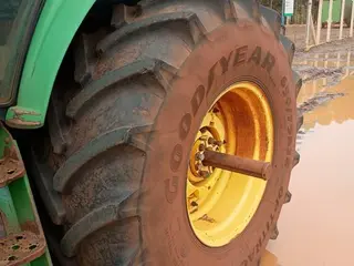 TRATOR DE PNEUS JOHN DEERE 6145J 4X4, SÉRIE: 1BM6145JADD002569 (Ref: 721046) — leilão em Ponta Porã/MS (foto 26)
