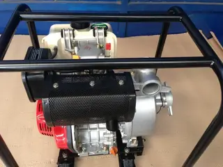 01 BOMBA DE ÁGUA COM MOTOR A DIESEL 5.0 MARCA BRANCO BD710CF MOTOR HONDA — leilão em São Caetano do Sul (foto 11)