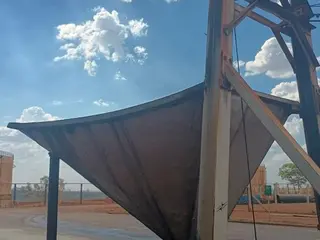 ESTEIRA TRANSPORTADORA MÓVEL COM MOEGA (Ref.: MA) — leilão em Ouroeste/SP (foto 53)