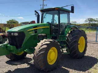 TRATOR AGRÍCOLA JOHN DEERE 7185J 4X4, ANO AQUIS.: 2011, SÉRIE: 1BM7185JTBH000524 (Ref: 34) — leilão em Taquaritinga/SP (foto 5)