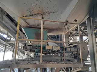 SISTEMA DE SECAGEM E DOSAGEM DE ESCÓRIA COM SECADOR ROTATIVO BRASPROCESS À DIESEL, SILOS DE 50 TON. COM DOSAGEM SCHENCK, PENEIRA VIBRATÓRIA, MOEGA, TRANSPORTADORES E PERIFÉRICOS (Ref.: A / PROCESSAMENTO DE ESCÓRIA) — leilão em Açailândia/MA (foto 28)