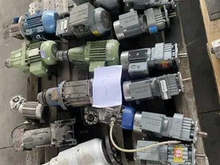 16 MOTORREDUTORES — leilão em Cabreúva (foto 2)