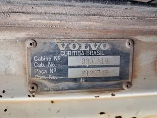 CAMINHÃO BASCULANTE VOLVO NL12 360 6X4R EDC, 1999/1999, Placa FINAL 2 (MG), (Ref.: CB4600) — leilão em Timóteo/MG (foto 20)