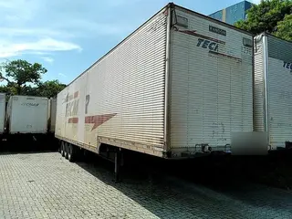 SEMIRREBOQUE BAU REBAIXADO SR RANDONSP FG CG (SINISTRO RECUPERADO), 2010/2010, Placa FINAL 7 (SP), — leilão em Monte Mor/SP (foto 3)