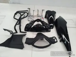 PEÇAS AUTOMOTIVAS: DISCO DE FREIO, ESCAPAMENTO, PAINEL FRONTAL, ROLAMENTOS E OUTROS (86 PÇS) (Ref.: SB0028170) — leilão em Embu das Artes (foto 16)