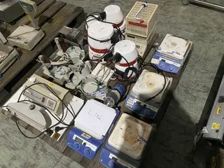 EQUIPAMENTOS P/LABORATÓRIO — leilão em Cabreúva (foto 2)