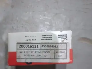 PEÇAS KOMATSU, CONJ. SENSOR TEMPERATURA, MANGUEIRA, RETENTOR E OUTROS (APROX. 56 PÇS) (Ref.: LOTE 03) — leilão em Brasília/DF (foto 36)