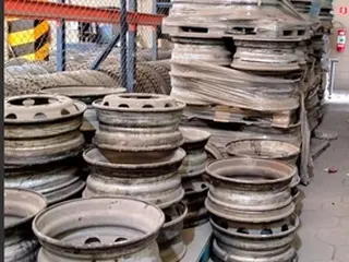 RODAS DE 10 FUROS PARA PNEU SEM CÂMARA (APROX. 226 PÇS) (Ref.: 3) — leilão em Santos/SP (foto 3)