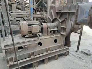 SISTEMA DE SECAGEM E DOSAGEM DE ESCÓRIA COM SECADOR ROTATIVO BRASPROCESS À DIESEL, SILOS DE 50 TON. COM DOSAGEM SCHENCK, PENEIRA VIBRATÓRIA, MOEGA, TRANSPORTADORES E PERIFÉRICOS (Ref.: A / PROCESSAMENTO DE ESCÓRIA) — leilão em Açailândia/MA (foto 19)