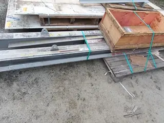 TUBO RETO, ESTRUTURA METÁLICA, CONJUNTO TUBO E OUTROS (APROX. 34 UNIDADES) — leilão em Macaé/RJ