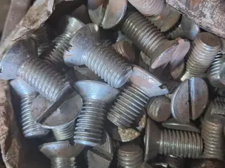 APROX. 420 KG PARAFUSO E OUTROS EM INOX (DESC. CAIXA GRANDE) (Ref.: 38) — leilão em Guarulhos (foto 11)