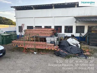 ESCADA DE FIBRA TIPO AMERICANA E OUTROS (91 UN) — leilão em Bragança Paulista/SP (foto 2)