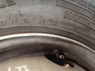 16 UNIDADES DE- PNEUS 215 RODA FERRO USADOS / MARCA: DIVERSOS TIPO II. (Ref.: DR532) — leilão em São Bernardo do Campo (foto 11)