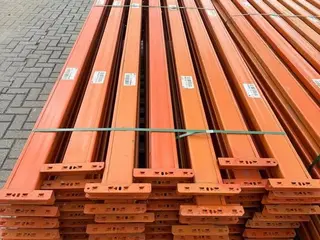 532 POSIÇÕES DE PORTA PALLETS COM APROX 10,00 MTS DISTRIBUÍDO EM 40 MONTANTES COM APROX. 10,00 MTS DE ALTURA E 456 LONGARINAS COM 2,60 MTS, PERFAZENDO 38 MÓDULOS (Ref.: TCD) — leilão em São Paulo (foto 3)