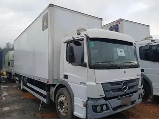 CAMINHÃO BAÚ C/ BLINDAGEM ELÉTRICA T4S MERCEDES-BENZ ATEGO 1419, 2019, Placa FINAL 3 (PE), (Ref.: 18269400017724) — leilão em Suzano/SP (foto 3)